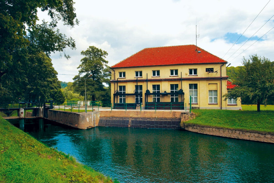 Elektrownia od strony górnej wody