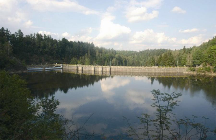 Jezioro Złotnickie i zapora