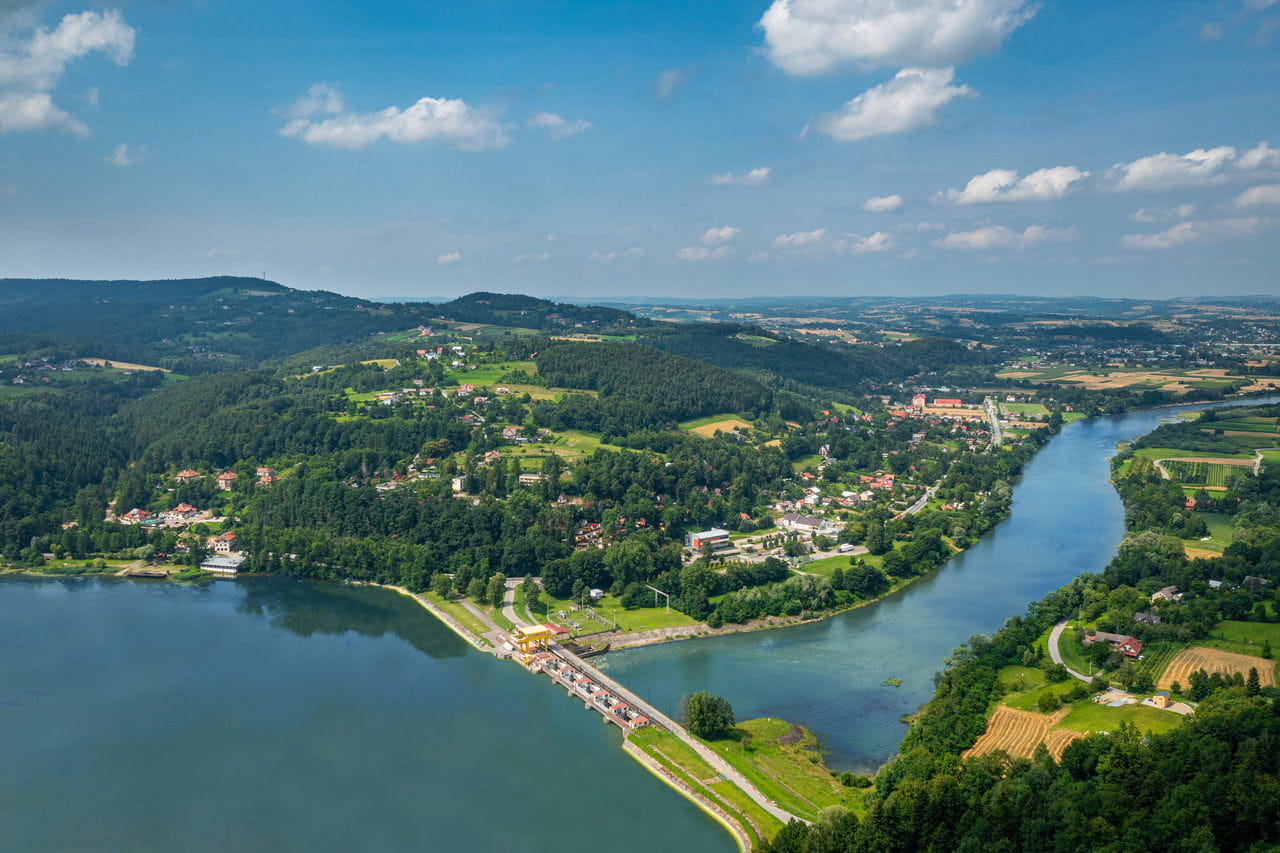 Dunajec, zapora i zbiornik z lotu ptaka