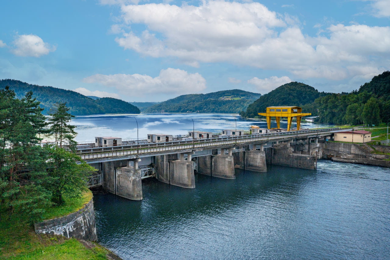 Zapora od strony kanału odpływowego