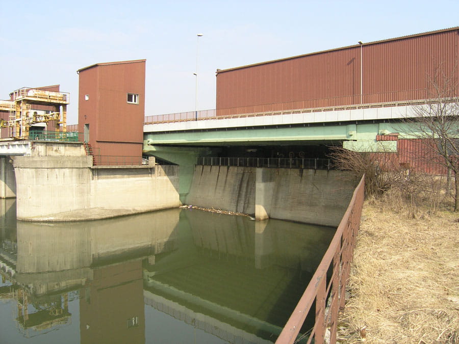 Wlot komór turbinowych