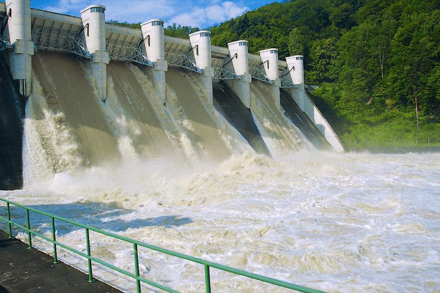 Urządzenia przepływowe i upustowe zapory