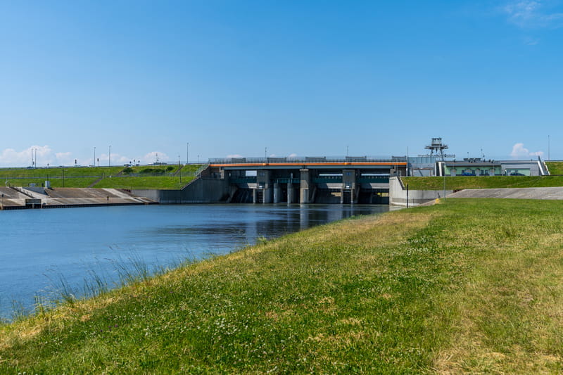 Zapora od strony dolnej wody