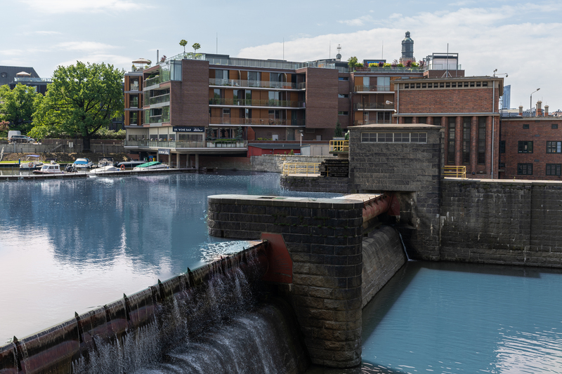 Budynek elektrowni wodnej i jaz